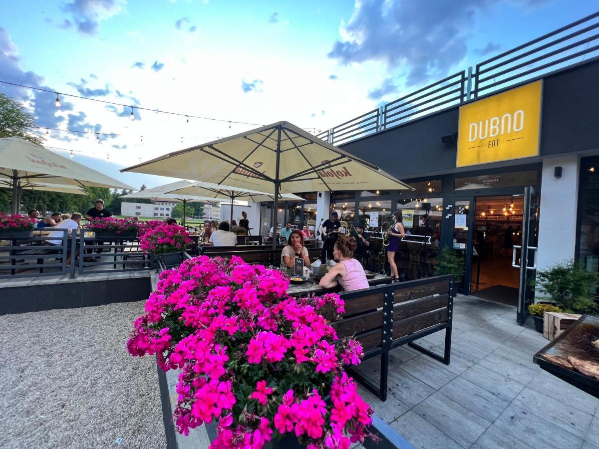 Nová Dubnica Dubno Eat & Sleep酒店 外观 照片